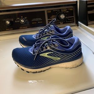 Brooks Ghost 12